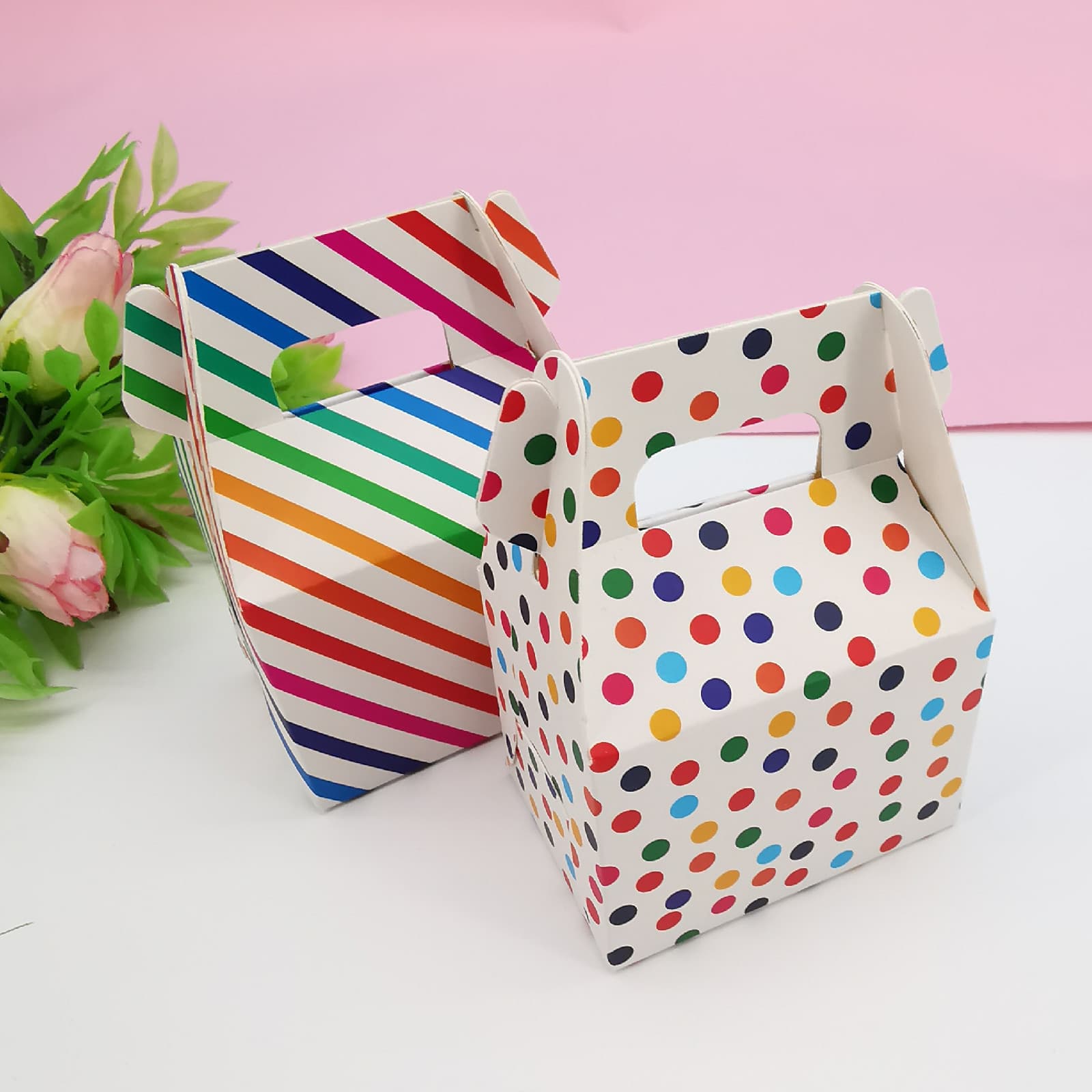 Cross-border popular wedding candy box creative rainbow striped candy box colorful polka dot pattern wedding candy carton