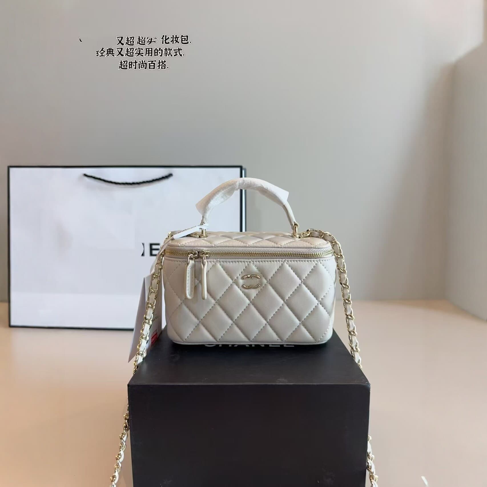 2026 New Small Fragrance Style Diamond Grid Chain Bag Women Mini Single Shoulder Crossbody Bag Versatile High-End Small Square Bag