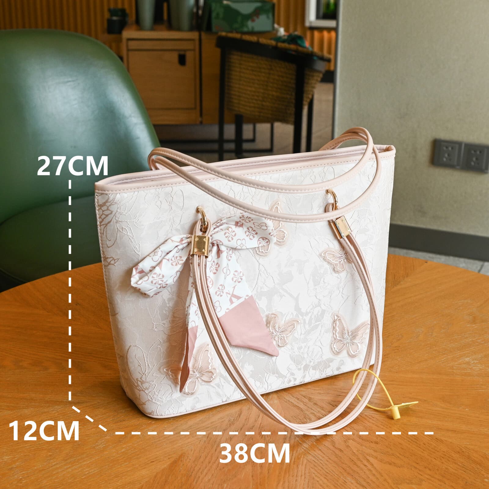 Source factory Louis Michel 2025 new hot commuter bag women's fashionable shoulder bag butterfly bag