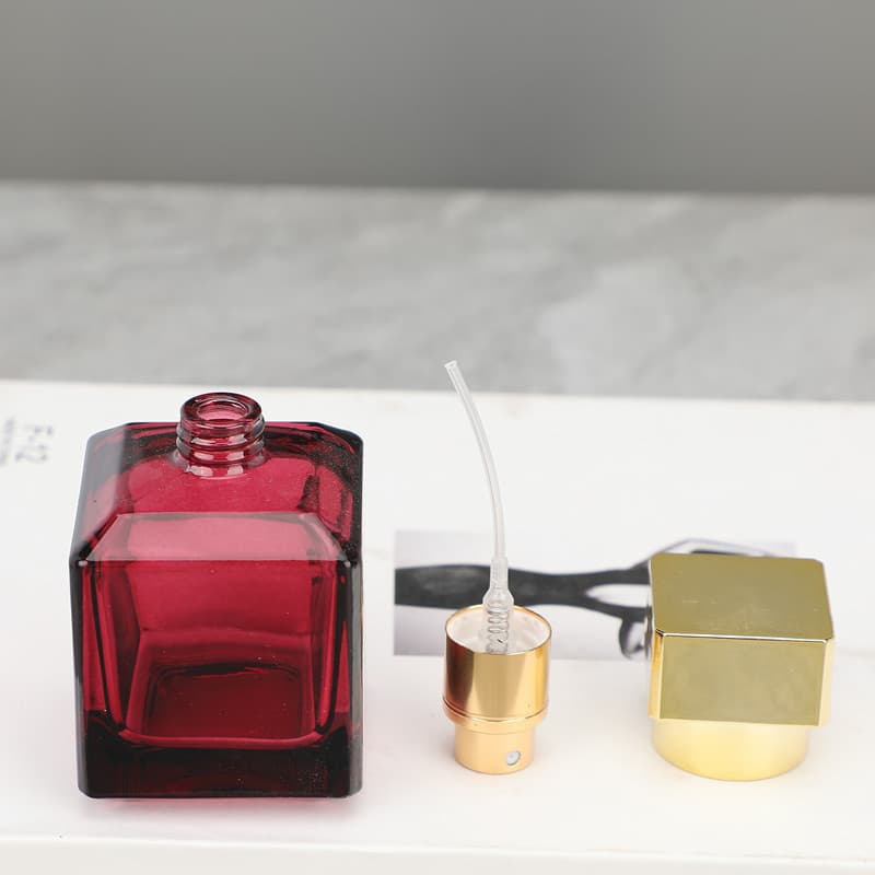 F084 Perfume Refillable Bottle 50ml Premium Glass Portable Travel Elegant Perfume Bottle Empty Sample Bottle Refill Dispenser