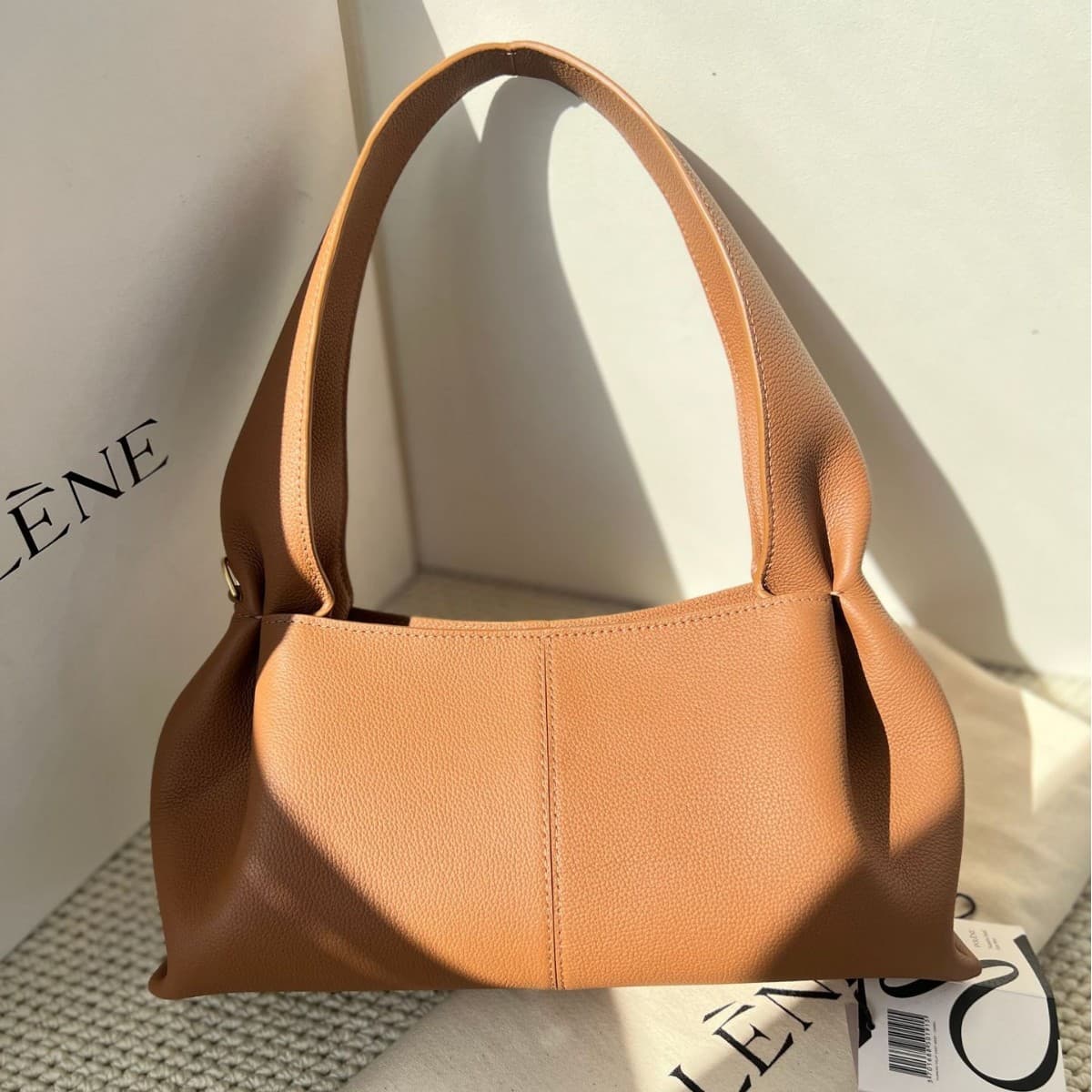 New Niche Autumn and Winter Women's Genuine Leather Handbag, Cross-Border Number Nine East-West Handbag and Shoulder Bag