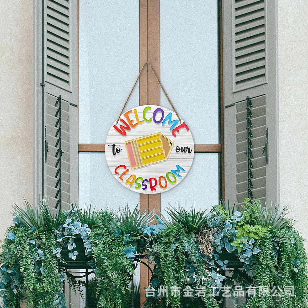 In Stock Amazon New Welcome Back to School Wooden Sign Cross-border School Season Welcome to School Door Hanger