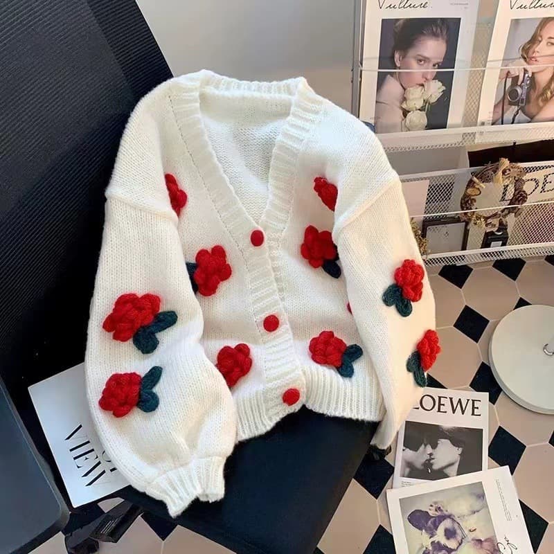 Korean Autumn/Winter New Sweet 3D Floral Knit Cardigan for Women, Age-Defying, Versatile, Loose and Soft Sweater Coat