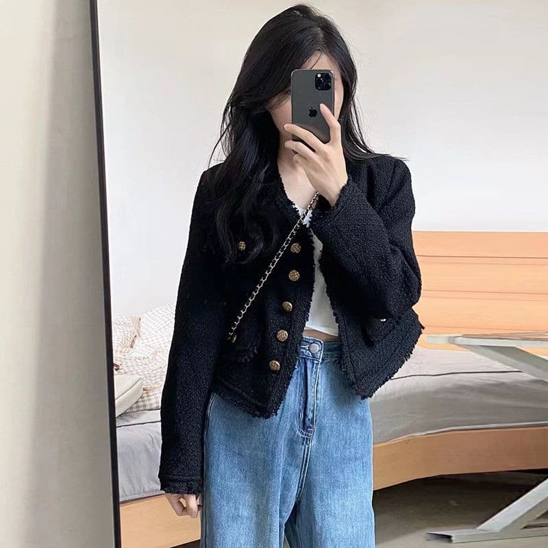 Early Spring Black Chanel-Style Jacket for Women, New French Elegant Short Coat for Petite Figures in Spring and Autumn