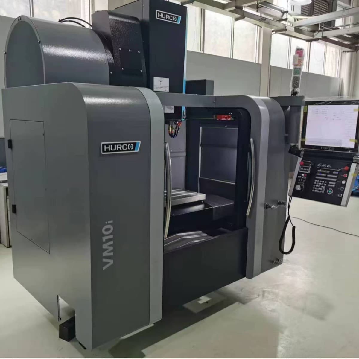 USA Hurco three-axis machining center VM10i direct supply from manufacturer