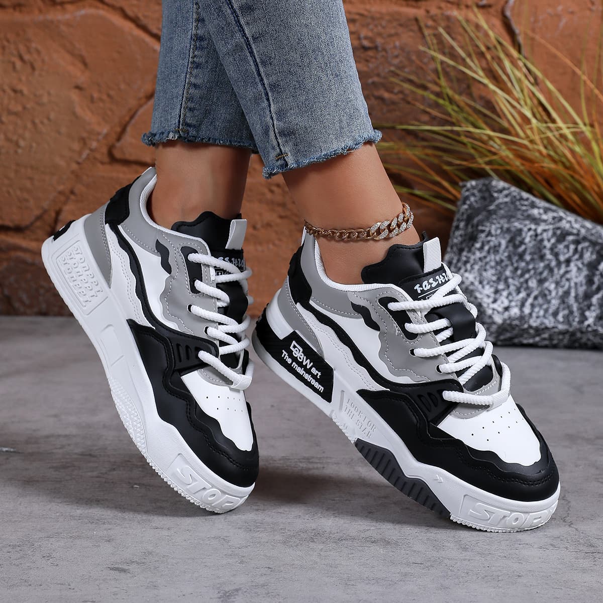 Cross-border Oversized Women's Shoes, Women's Sports Shoes, Fashion Casual Shoes, Low-top Outdoor Skateboarding Shoes, Foreign Trade Hot Selling Shoes