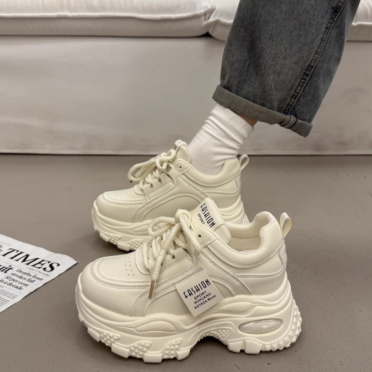 Super Popular Platform Thick-Soled Dad Shoes for Women, Height-Increasing for Petite Individuals, 2025 New Versatile Hot-Selling Autumn and Winter Sports Casual Shoes