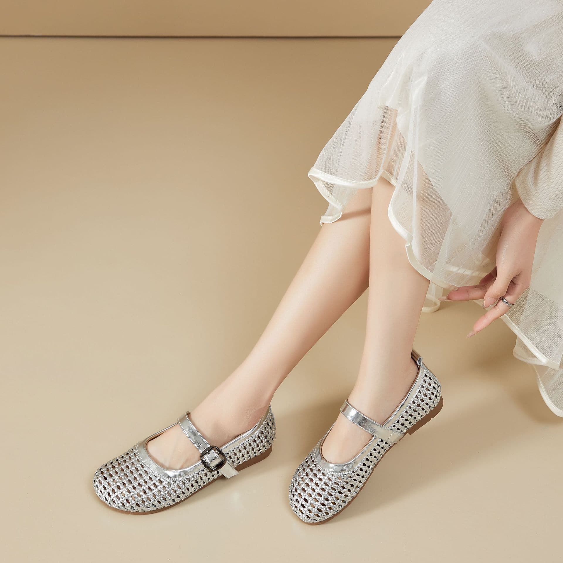 Sf56773 Large Size Woven Single Shoes 2026 Summer New Style Breathable Mesh Shoes Flat Comfortable Soft Sole Mom's Single Shoes