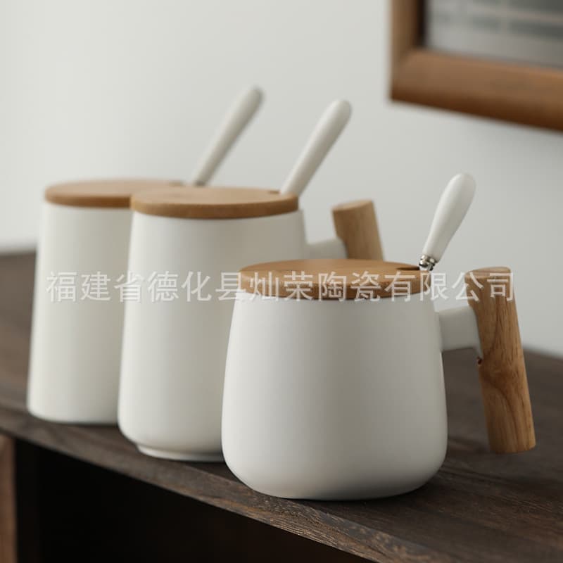 Cross-border Wooden Handle Ceramic Cup Creative Mug Coffee Cup Tea Cup with Lid Spoon Souvenir Company Gift