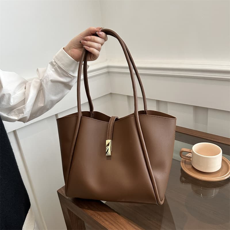 This year’s popular bags for women 2026 autumn and winter women’s bags shoulder commuter bags large capacity mother-in-law bags high-end tote bags