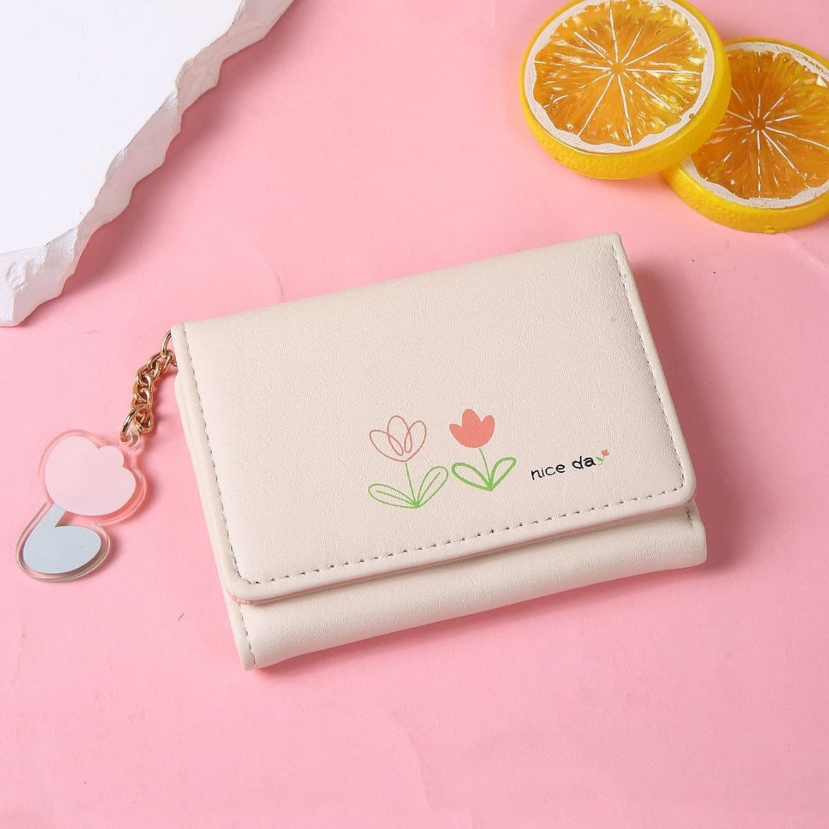2025 new women's ins simple and cute cartoon student folding pu wallet Korean version 30% off short women's money