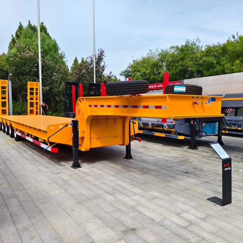 Long-term supply excavator transport vehicle, 16-meter extendable low-bed semi-trailer, engineering machinery transport semi-trailer