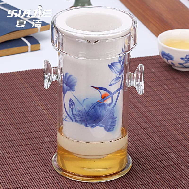 Blue and White Ceramic Black Tea Set Infuser with Elegant Linglong Cup and Built-in Filter for Wholesale