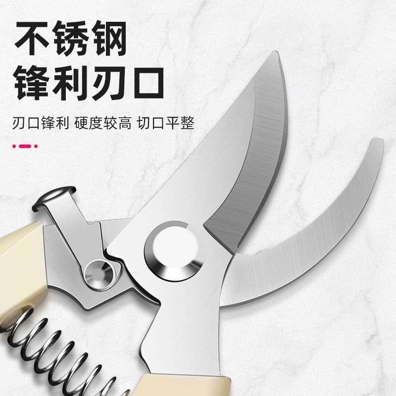 Farm-specific pruning shears, comfortable to hold, sharp, multi-purpose, spring-loaded with locking mechanism, essential for orchards and gardens.
