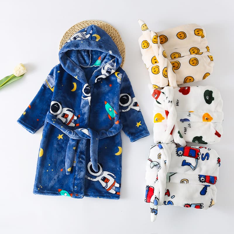 Children's Bathrobe 2025 Autumn/Winter New Style Small to Medium Kids Flannel Loungewear Boys Girls Sleepwear Bathrobe