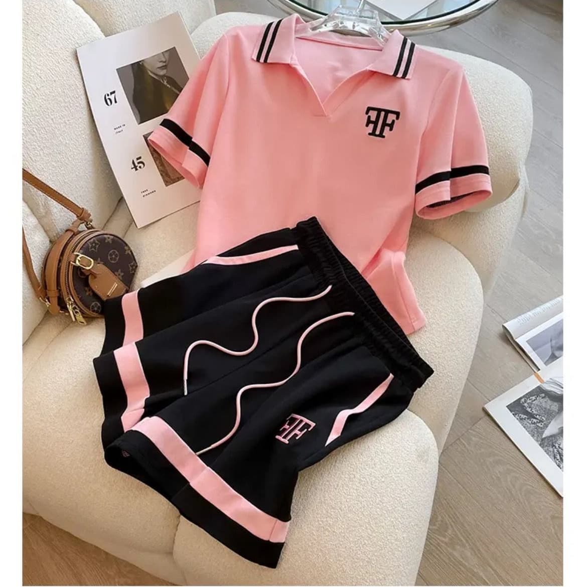 Women's Cotton Short Sleeve and Shorts Set, Elegant and Age-Defying 2024 Summer New Fashion Loose Running Two-Piece Set