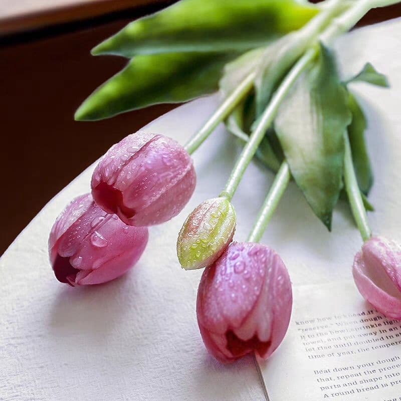 Soft-Touch Moisturizing Tulip Artificial Flower Bouquet for Living Room Decoration, Fake Flower Arrangement, Dried Flower Ornament for Home Decor