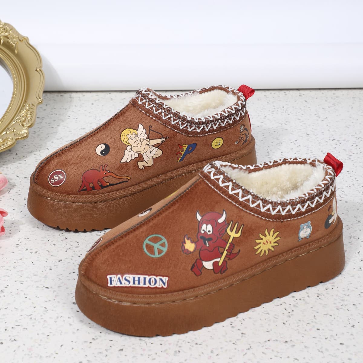 New Export Snow Boots Outdoor Anti-Slip Fuzzy Shoes 2024 Hot Style Fur Lined Thickened Cotton Slippers for Women