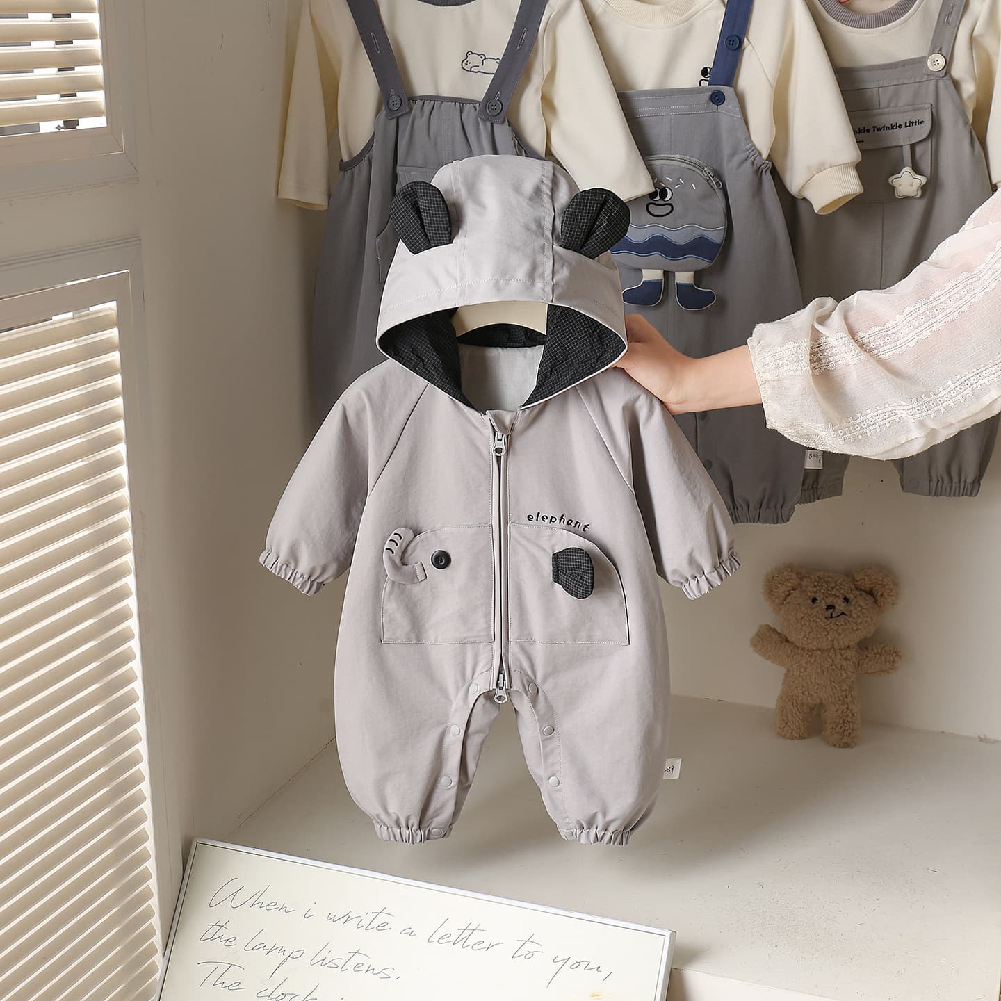 Baby Clothes Spring and Autumn Baby Jumpsuit Windbreaker Newborn Cute Cartoon Crawling Suit Toddler Autumn Outdoor Wear