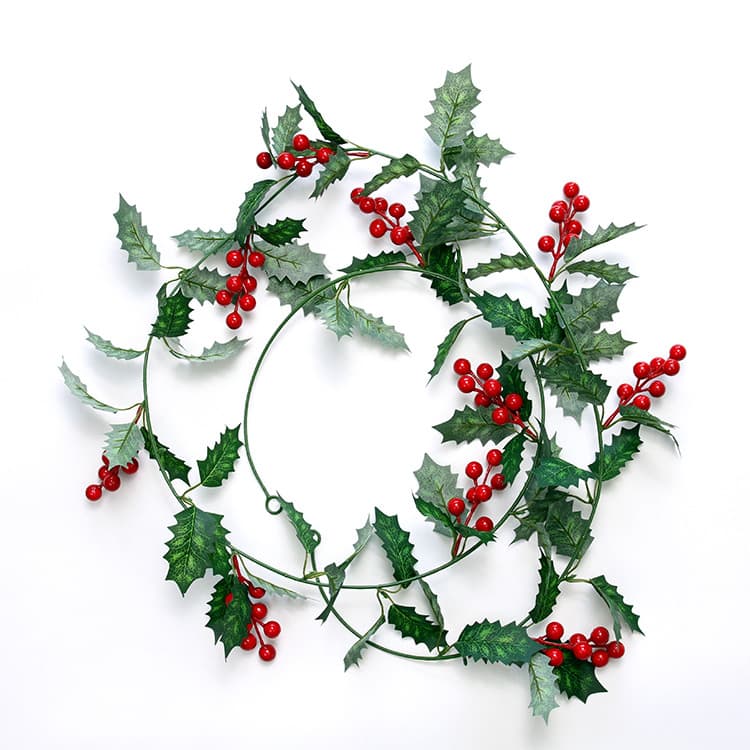 Amazon New Arrival Christmas Atmosphere Home Decor Artificial Vine with Red Berries for Scenic Wall Hanging