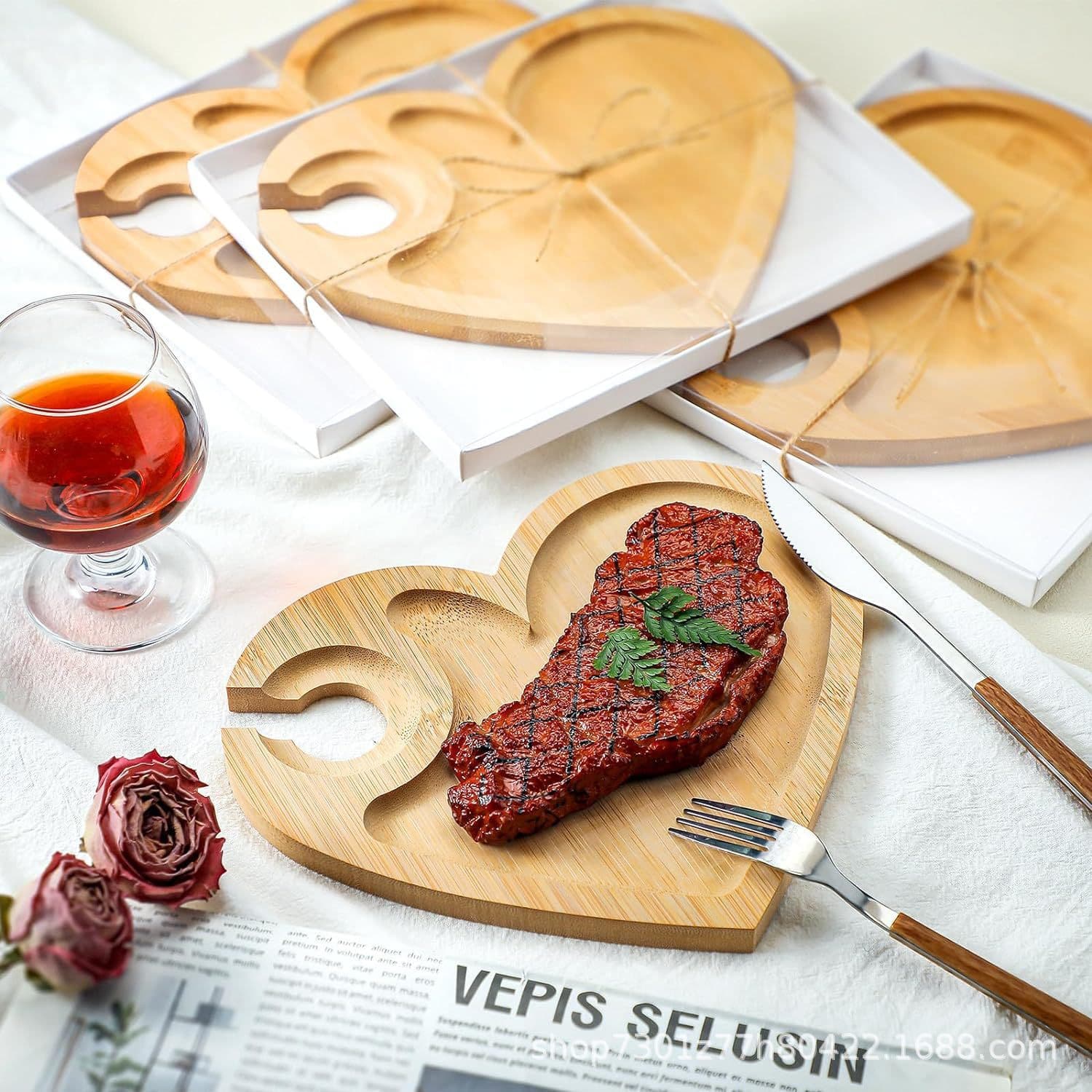 Bamboo heart-shaped tray, fruit charcuterie platter, goblet dinner plate, mini snack dessert plate, slotted wine holder