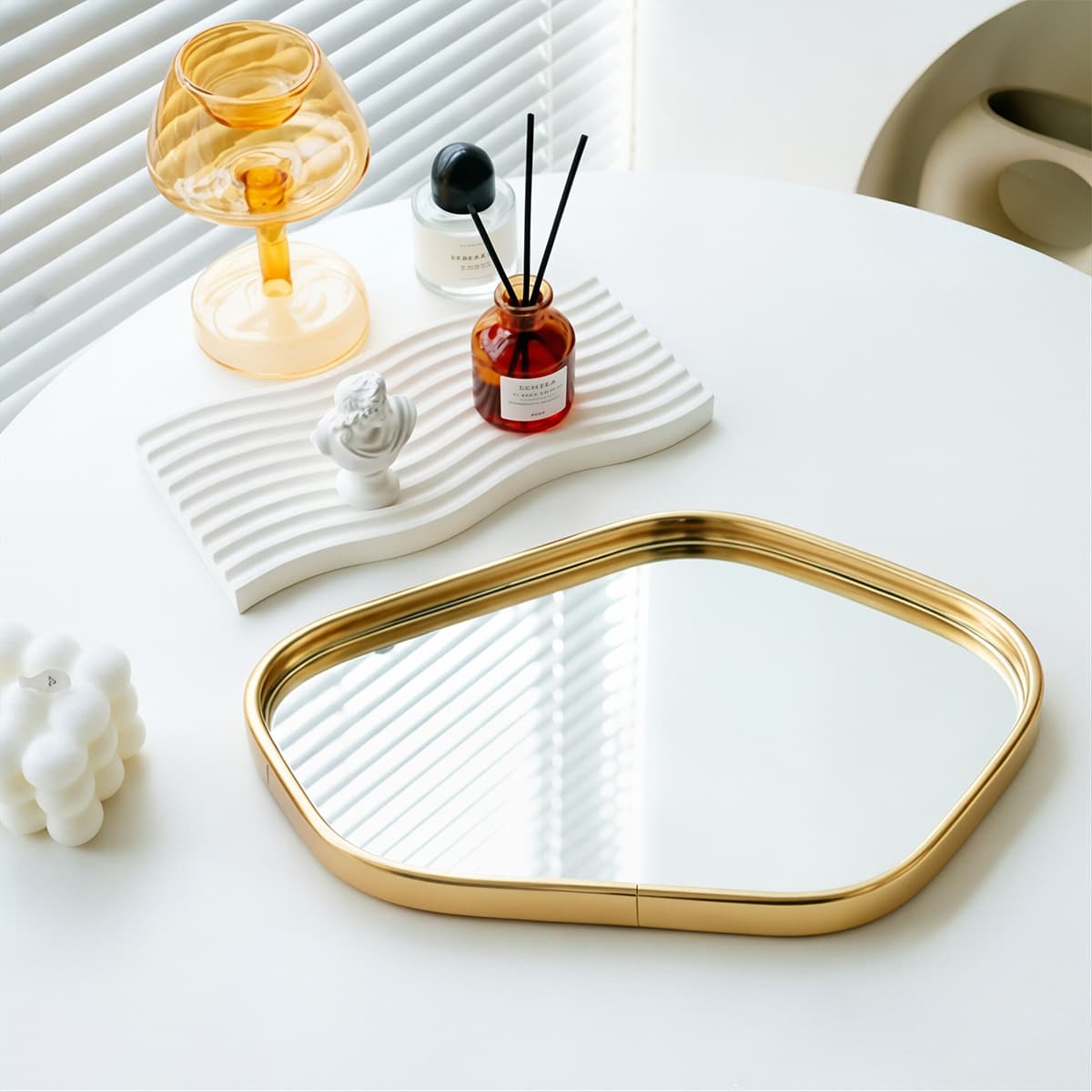 Light Luxury Irregular Gold Mirror Tray Desktop Decorative Tray Jewelry Storage Tray Hotel Model Room Decor Tray