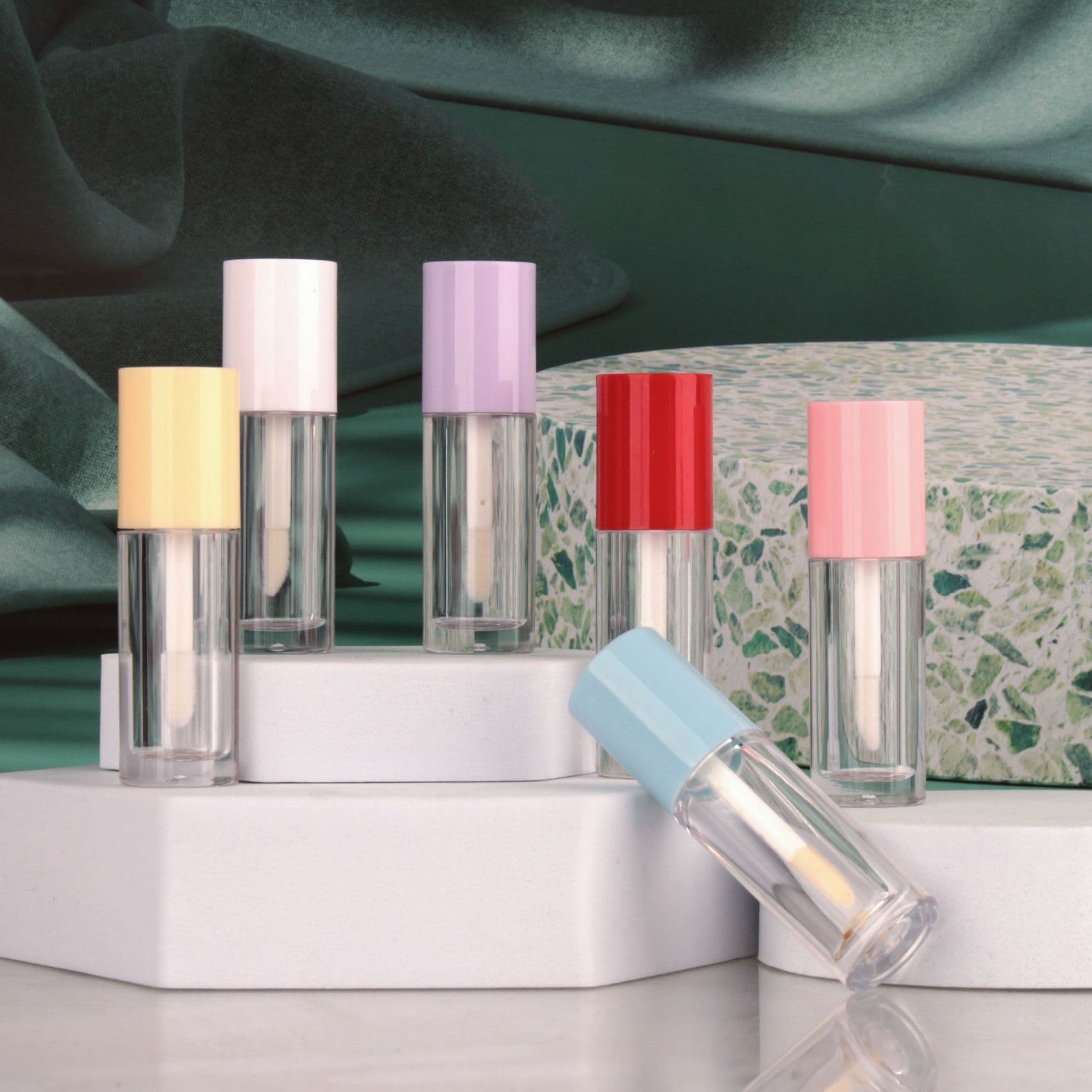Transparent Plastic Lip Gloss Tube 2ml Cosmetic Lipstick Empty Bottle Pink Color Makeup Packaging Material Lipgloss Tube