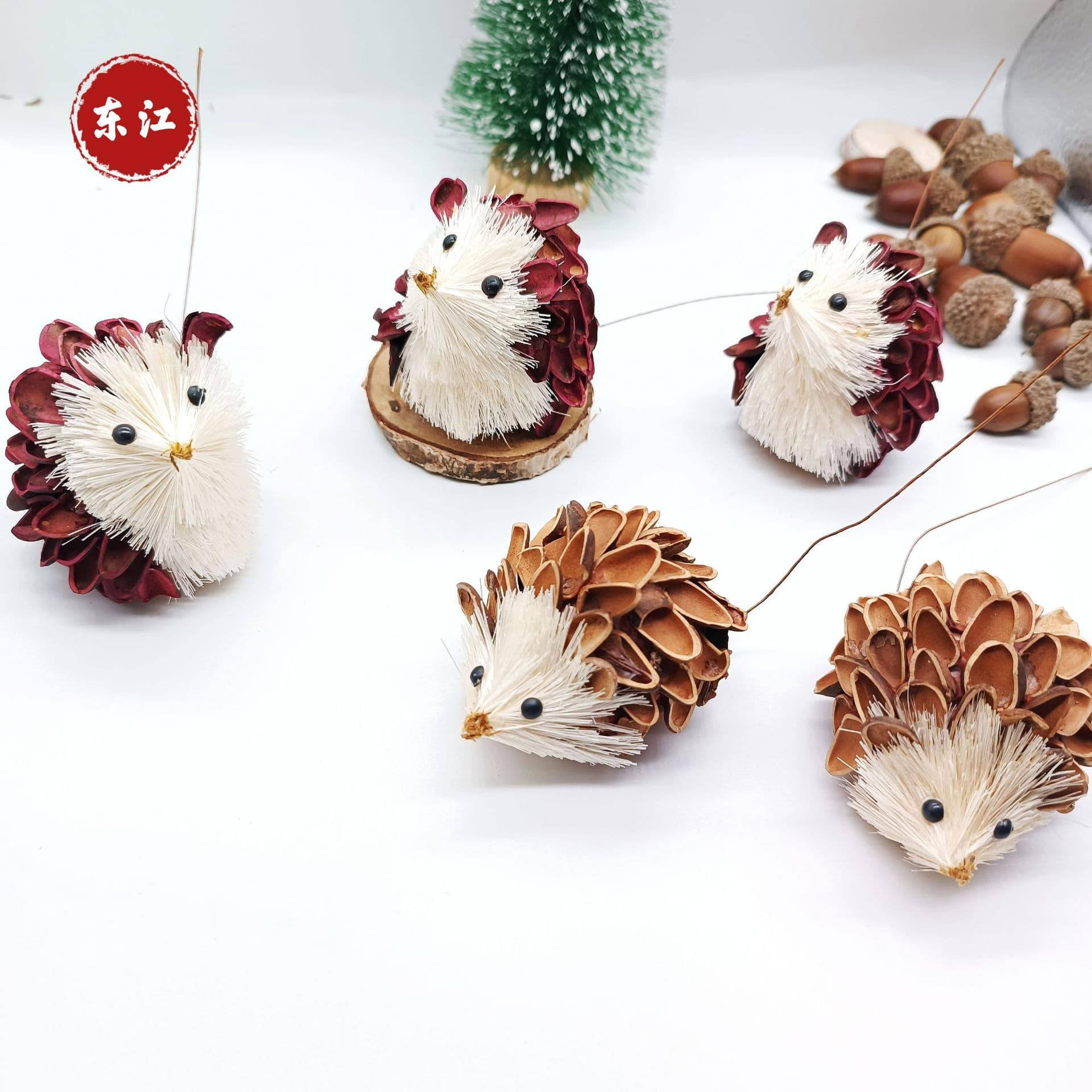 Artificial hedgehog ornament, woven owl decoration for kindergarten classroom, desktop handmade DIY materials.