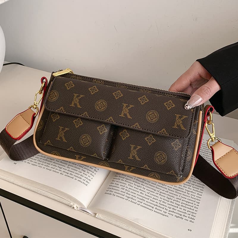Premium Women's New Shoulder Underarm Bag Versatile Elegant Monogram Color-Block Niche Hot Retro Crossbody Bag