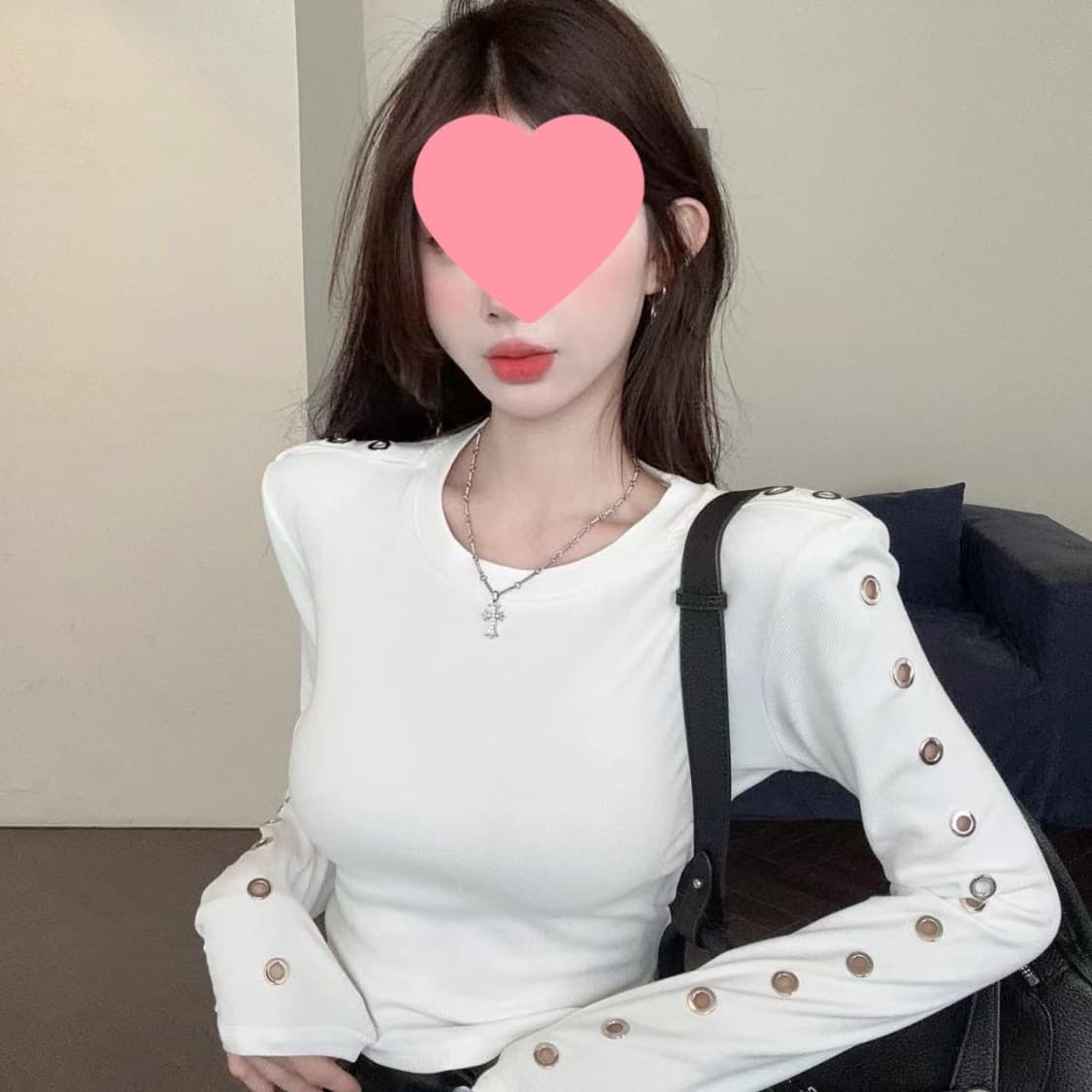 2025 Fall/Winter Sexy Chic Cutout Slimming Round Neck Long Sleeve Base Layer T-Shirt Top for Women