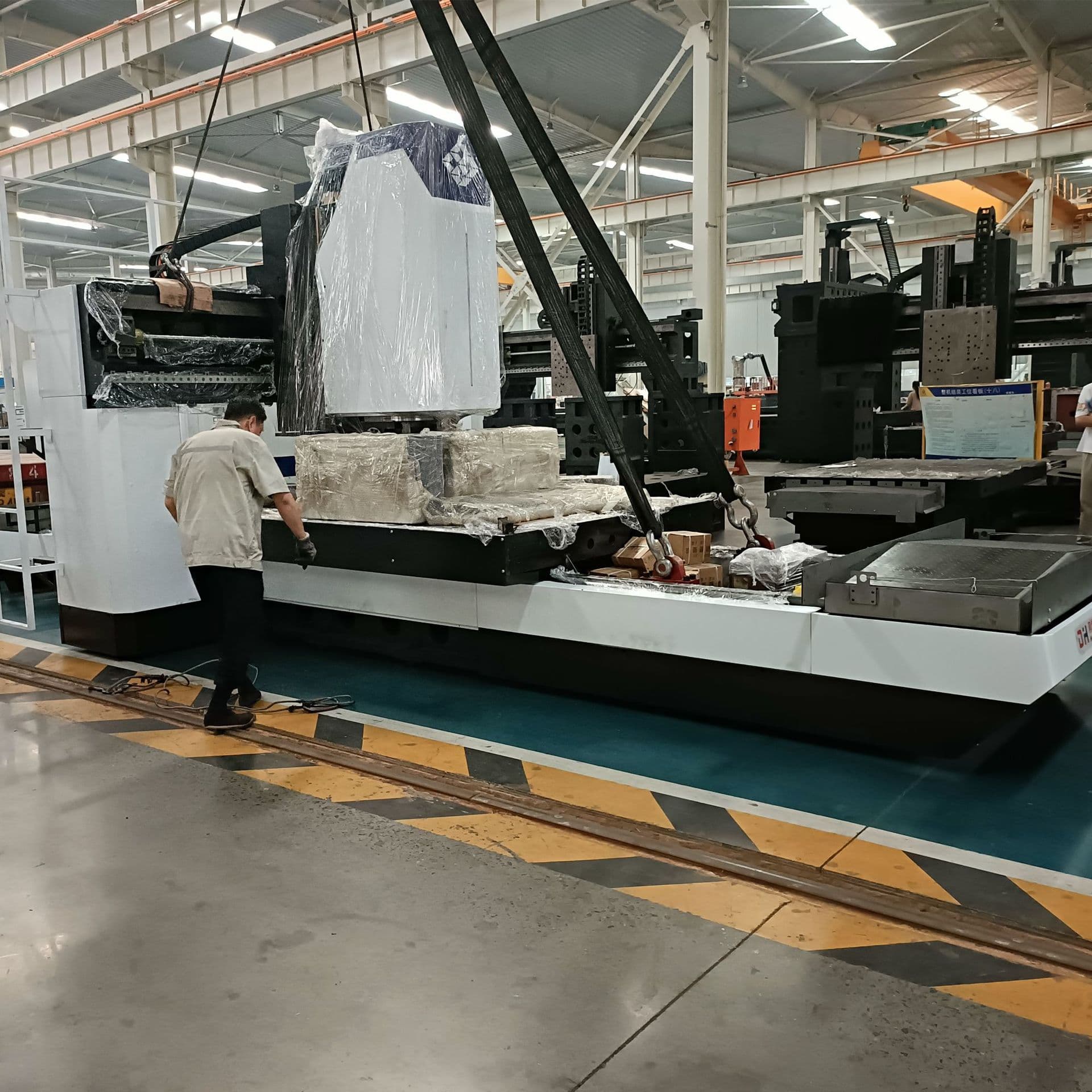 New Energy Friction Welding Equipment DH-FSW-1517-08 Friction Stir Welding Equipment Aluminum Alloy Friction Welding Equipment