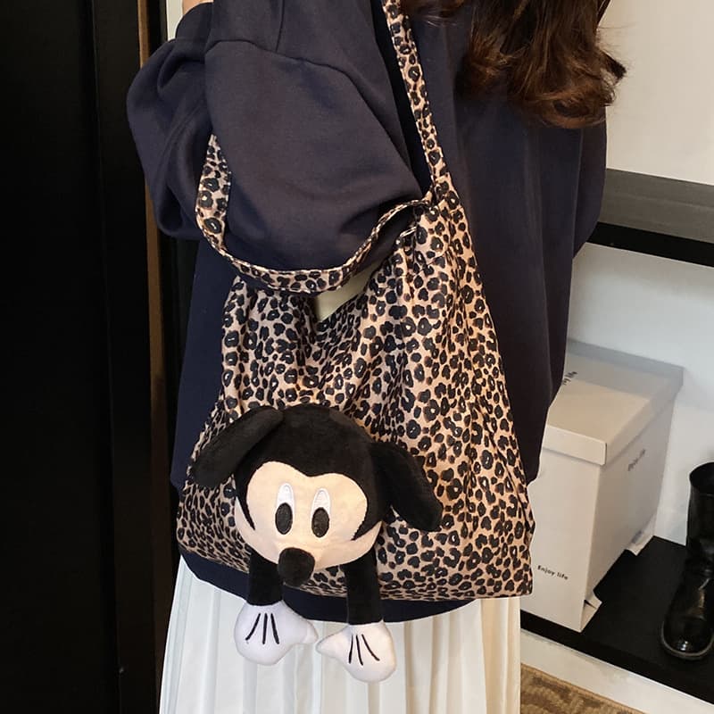 Relaxed Large-Capacity Leopard Print Bag Women's 2026 New Fall Commuter Shoulder Bag Mickey Plush Tote