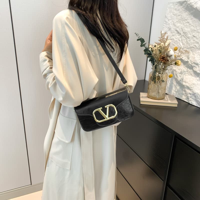 Cross-border 2024 New Fashion Chain Bag Women's Shoulder Crossbody Small Square Bag Wholesale Bags Foreign Trade Handbags Women's Bags