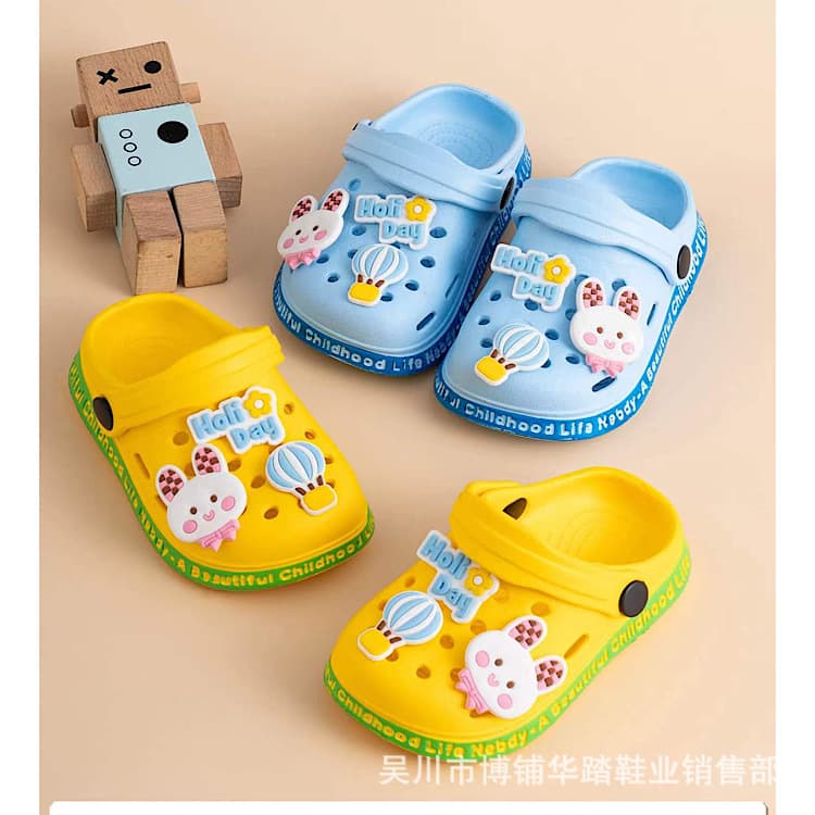 2025 New Summer Toddler Slippers Children's Indoor Baotou Boys and Girls Sandals Slippers Student Home Shoes Direct Sales