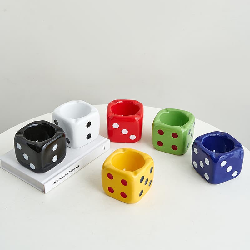 Dice ashtray home living room high-end niche light luxury ashtray personalized internet celebrity creative ashtray gift free shipping