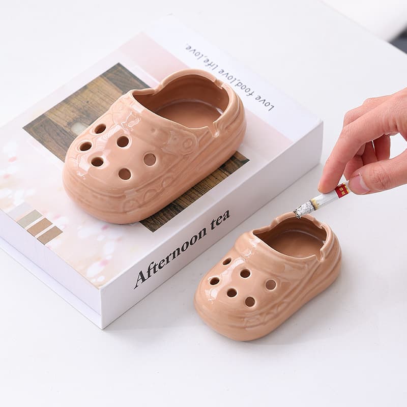 Creative Ceramic Ashtray Office Home Living Room Coffee Table Trendy Light Luxury Internet Celebrity Cave Shoes Hotel Supplies