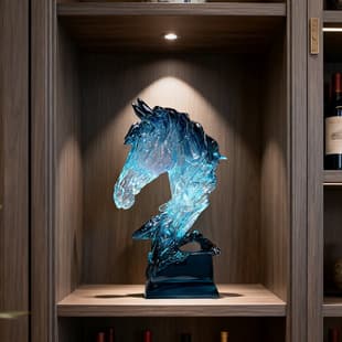 Horse to Success Ornament, Wealth-attracting Transparent Personality Study Office Luxury Decoration, High-end Opening Housewarming Gift