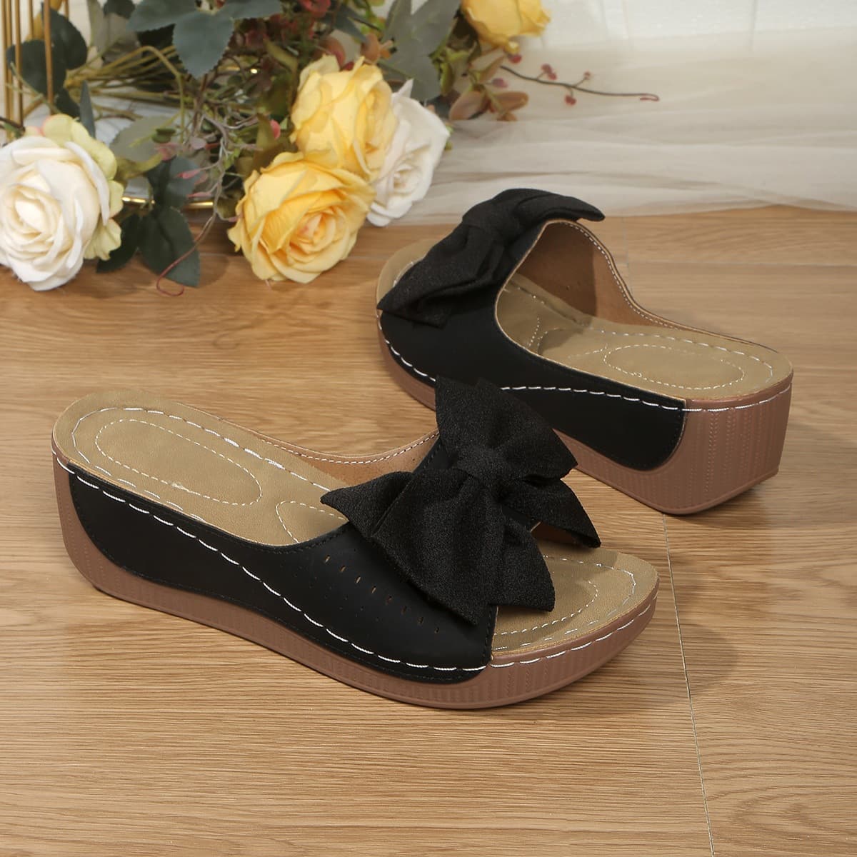 Southeast Asia foreign trade wedge-heeled thick-soled slippers for women cross-border large size bow fish mouth beach sandals wish
