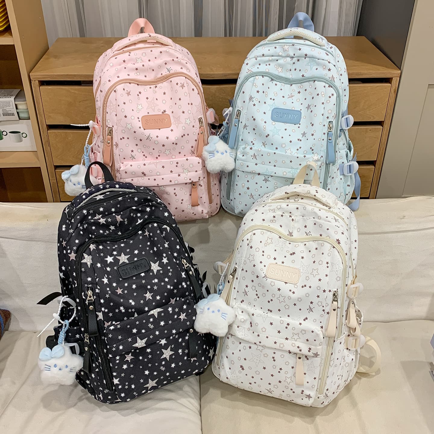 College style lightweight and cute schoolbags for junior high school girls, high school students, backpacks, college travel commuter backpacks