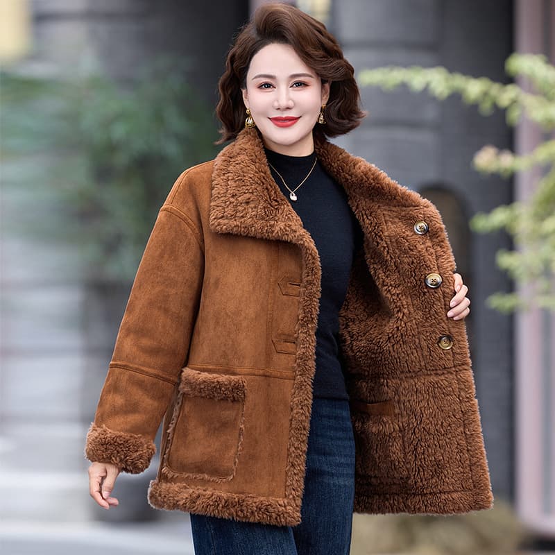 Mother's Wear Faux Fur-Integrated Retro Short Jacket, New Winter Double-Faced Petite Fleece-Lined Thick Versatile Coat