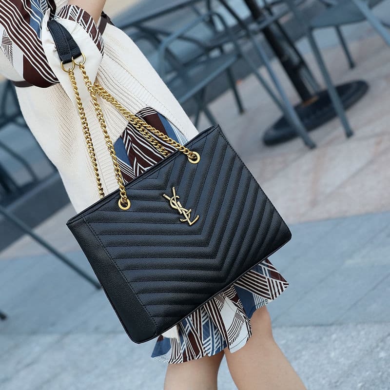 2023 New Women's High-end Feel Large Capacity Single Shoulder Bag Grid Chain Bag Fashionable Trendy Ladies Handbag