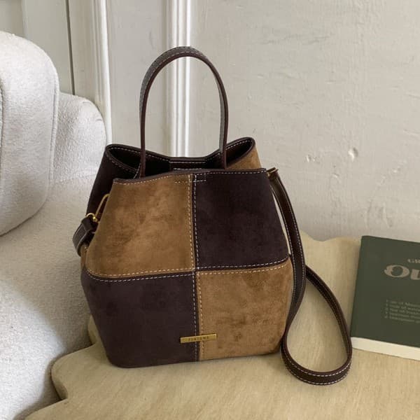 New Retro Japanese Style Denim Shoulder Crossbody Bag for Women Students Versatile Patchwork Color Bucket Bag