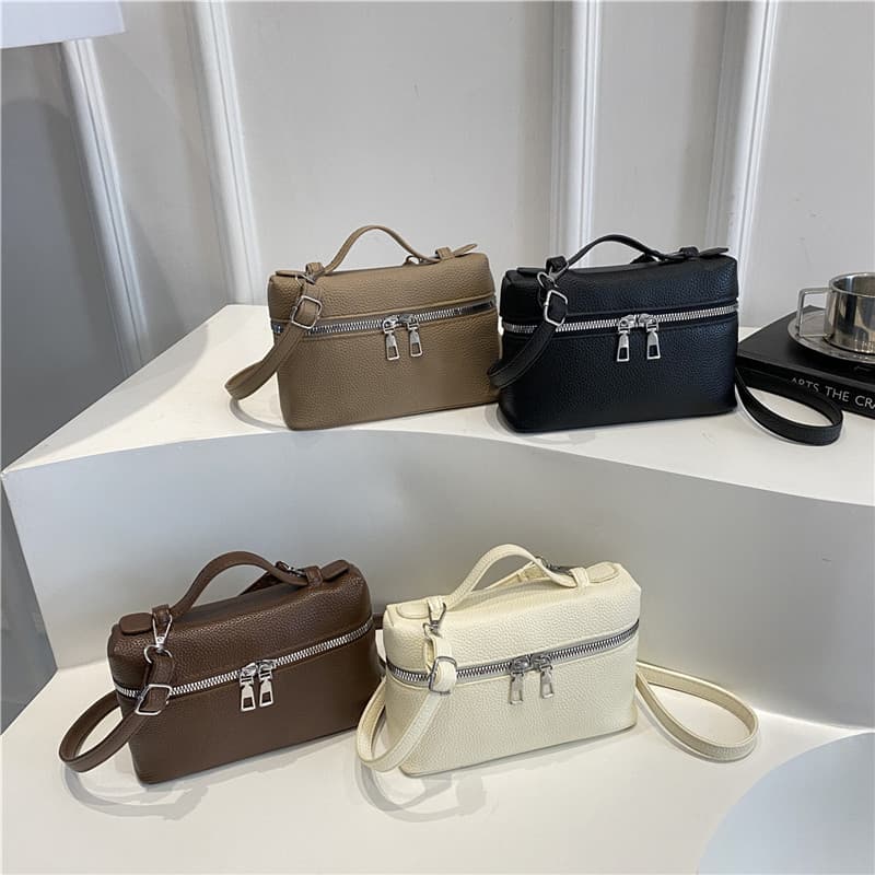 Wholesale high-end texture handheld small square bag women's bag 2025 summer new style simple light luxury shoulder bag commuter crossbody bag