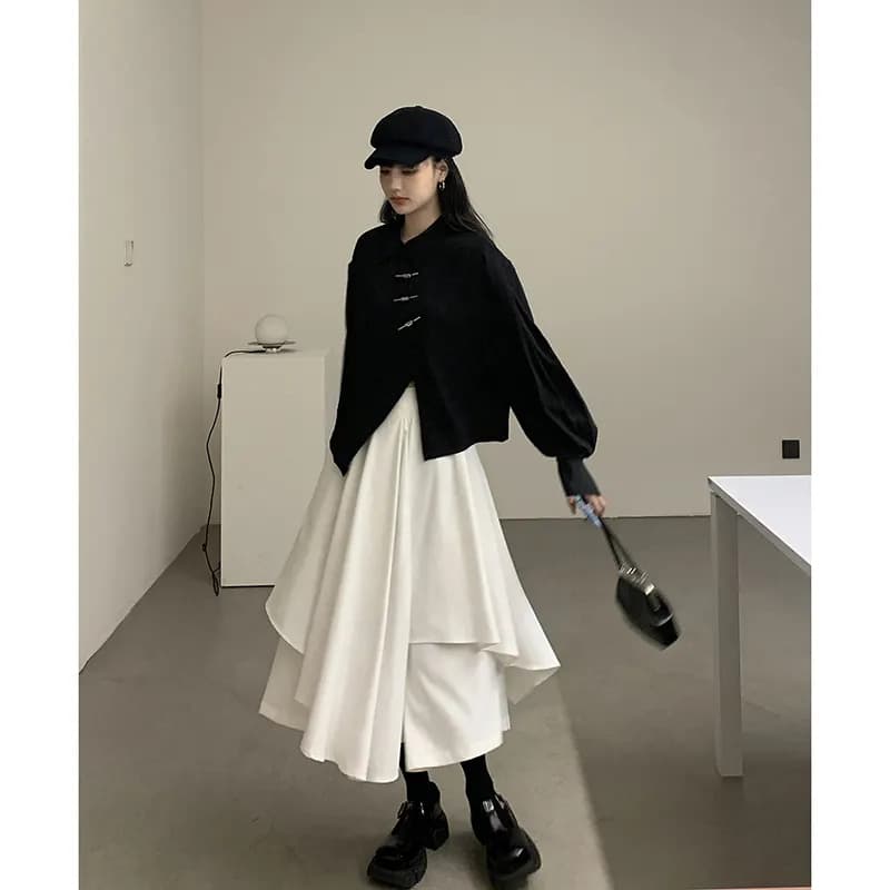 lolita Lolita pants dark irregular fake two-piece skirt Hong Kong style wide-leg boot pants fashionable swing skirt