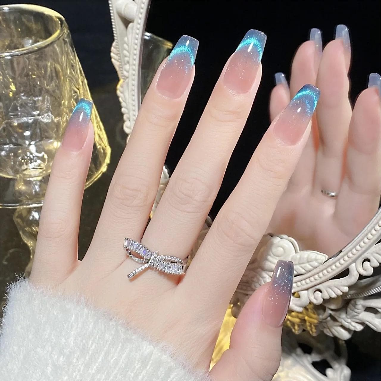Handmade Wearable Nail Art Ice-transparent Dreamy Sea Blue Star Dynamic Broken Cat's Eye Nail Patch Finished False Nails