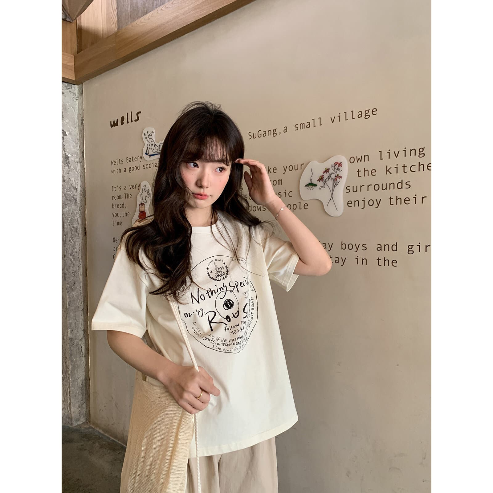 Original Graffiti Circle Print Short-Sleeve T-Shirt for Women, New Spring/Summer Style, Loose Crew Neck, Pure Cotton Top