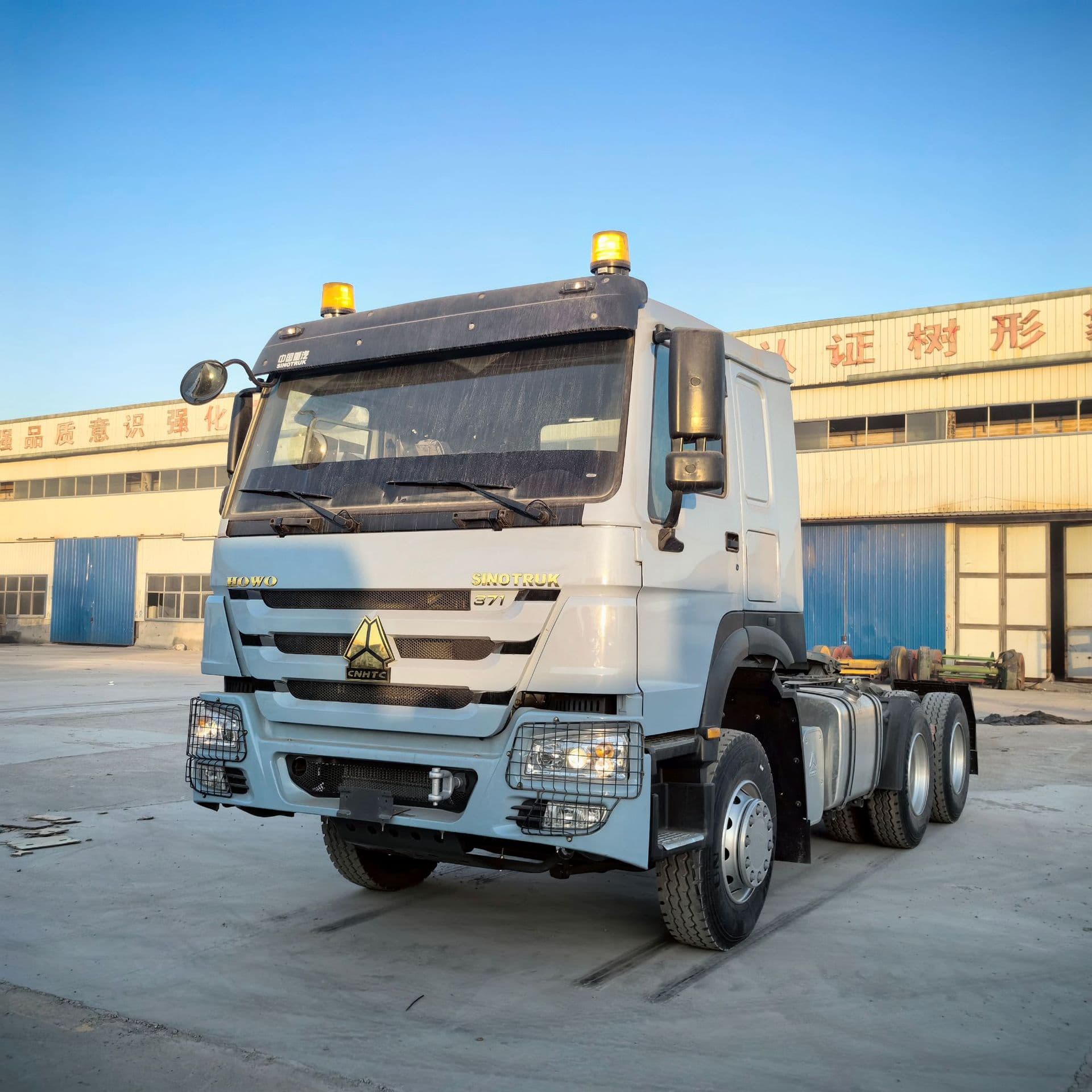 For Sale: Export HOWO Tractor Head, 6*4 Cargo Transport Head, 380HP Tractor Truck Head