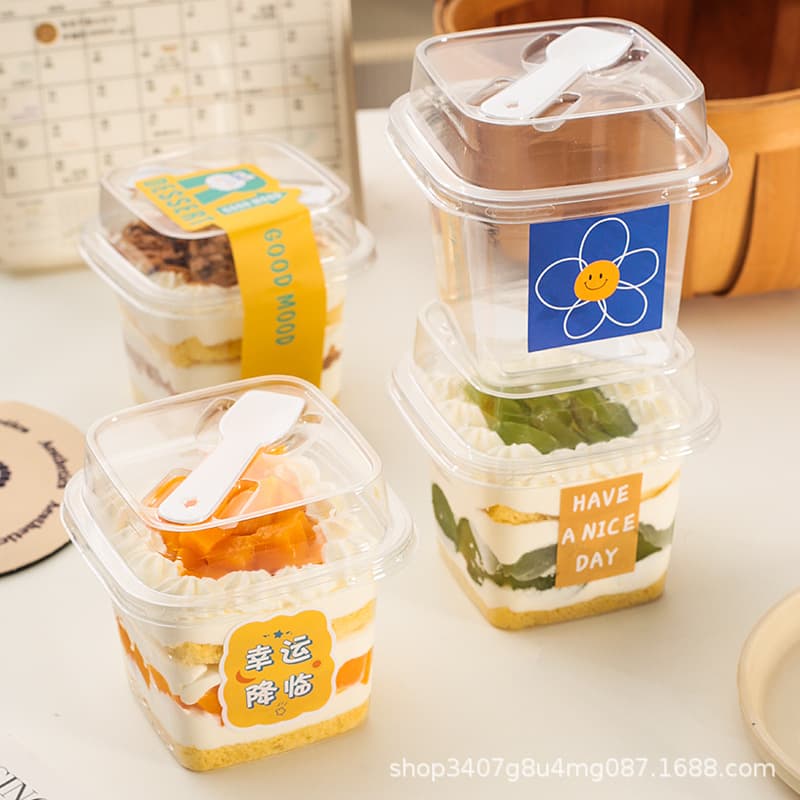 Soy Milk Mille Crepe Mousse Cup Cake Box Dessert Tiramisu Fried Yogurt Transparent with Spoon Baking Packaging Box