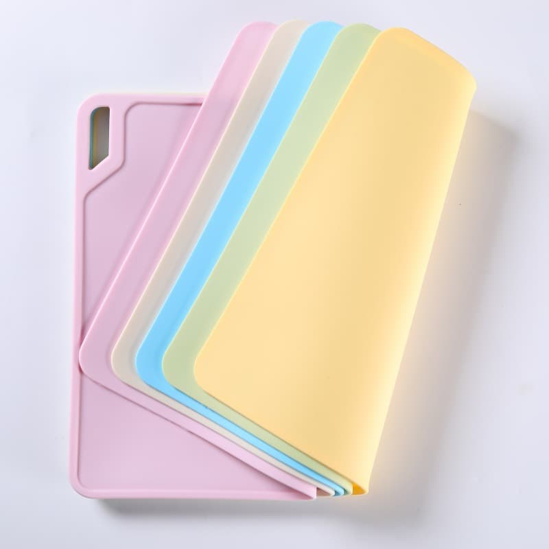 New Platinum Silicone Placemat for First Grade Students, Table Mat, Pet Placemat, Daily Kitchen and Dining Accessories