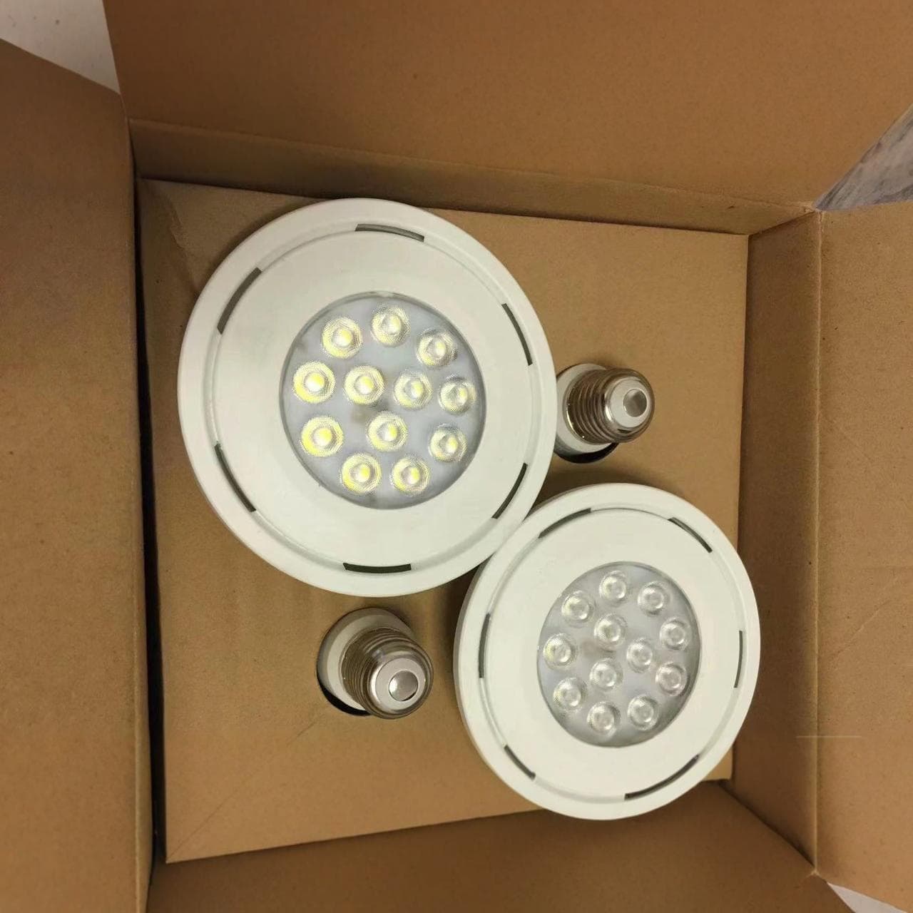 Philips PAR38 Spotlight LED White Light 5000K E27 Screw Base 11W Par Light 110V~130V